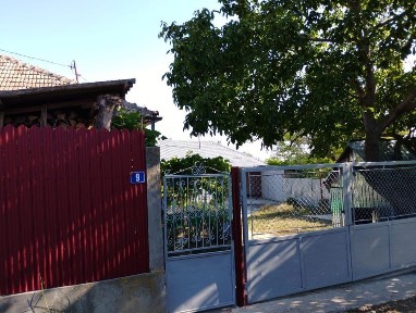 Casă+ teren 1200 metri pătrați lângă baltă, sat Cîrja