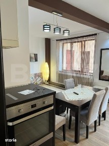 Apartament 3 camere 2 bai -in vila - 80mp -pivnita si parcare Centra