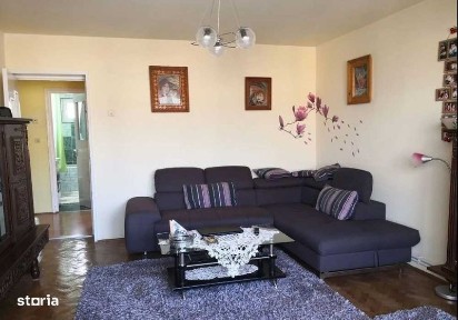 Apartament 3 camere - 73mp