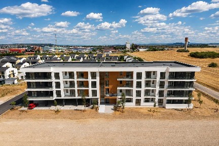 Apartament cu 3 camere de vanzare - RIVIERA ORADEA