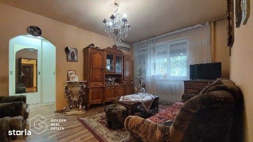 Apartament 3 camere, parter, zona centrala, strada Miron Costin