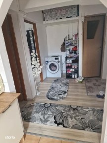 Vand apartament cu 2 camere