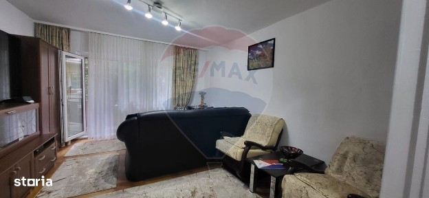 Vanzare ap 3 cam etaj 1 decomandat Miorita sau schimb cu 2 cam si dif