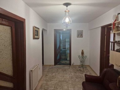 Ap 3 Cam Calea Romanului Orion 80mp la cheie renovatMobilat decomandat