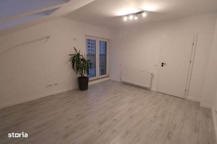 Pallady - metrou Teclu, bloc 2019, terasa superba