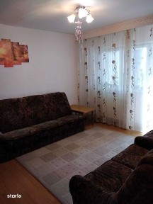Vand apartament 3 camere decomandate strada Milcov
