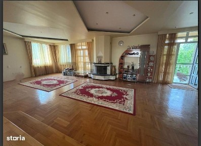 RECO Vila cu 14 camere si 3000 mp teren -Sanmartin