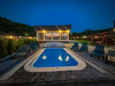 Casă de închiriat
