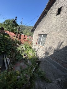 Vând casă in zona Colonie !