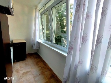 Apartament 2 camere,ultracentral,etaj3/4, zona Spicul