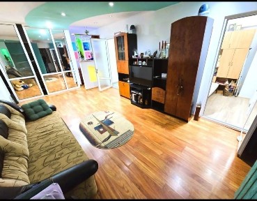Vând Apartament 2 camere 50 mp2 parter