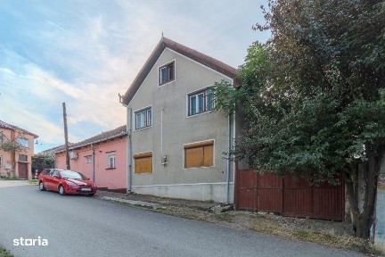 Casa 5 camere, zona Oncea
