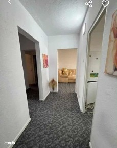 Vând apartament 3 camere Mioveni Piata