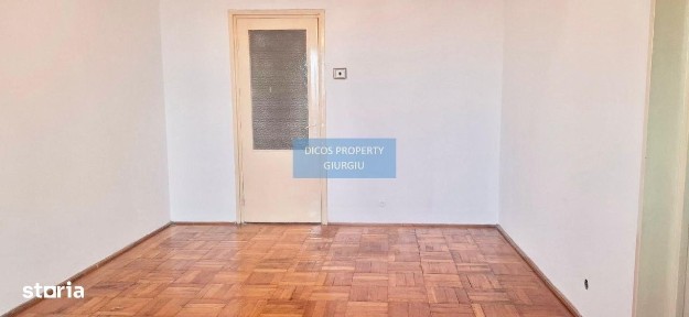 Vând apartament 3 camere - zona Policlinca, lângă Sigma