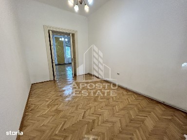 Spatiu 147 mp pentru birouri in spate la Catedrala