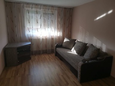 Închiriez casa în Santandrei județul Bihor