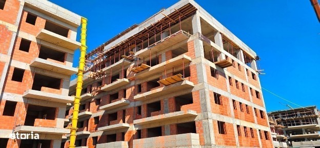 Apartament 3 camere, 2 bai, 2 balcoane Galata statie autobuz, Kaufland