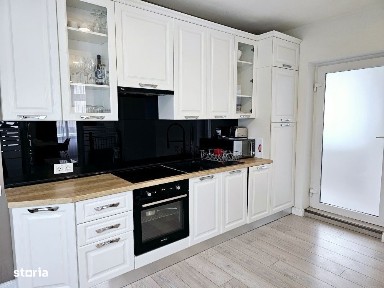 Vindem apartament situat ultracentral pe strada Roman Ciorogariu