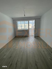 Apartament 3 camere de vanzare - in Centru-Constanta