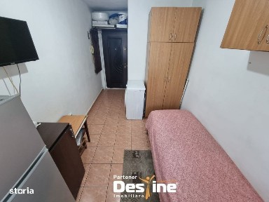 Piata Nicolina - Garsoniera 11mp, cu AC, partial mobilata si utilata