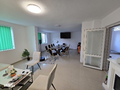 Casa,vila la Codlea 2 corpuri