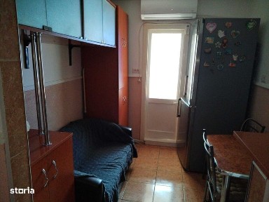 Vand apartament 2 camere decomandat, Bucovina