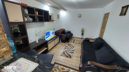 Chirie Garsoniera Mioveni Etaj 1 pret 1.100 lei lunar