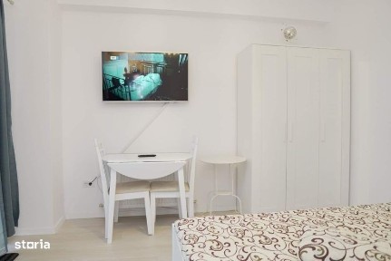 Inchiriez permanent sau extrasezon garsoniera cu curte proprie,Han Pir