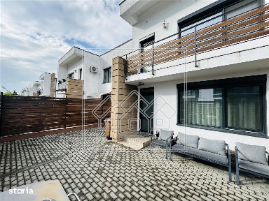 Casa de vanzare cu 3 camere, 2 bai, curte proprie - teren 100 mp