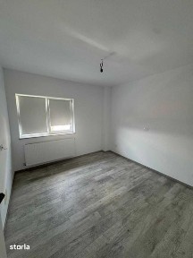 Apartament cu 3 camere de vanzare