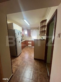 Apartament de vanzare, cu 3 camere, 51 mp, zona Campia Turzii