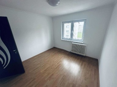 Ofertă specială - 3 camere renovat în Carei, zona Zăgănescu