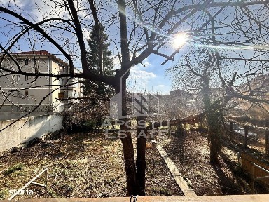 Casă individuală cu intrări separate in zona Complexului Studentesc