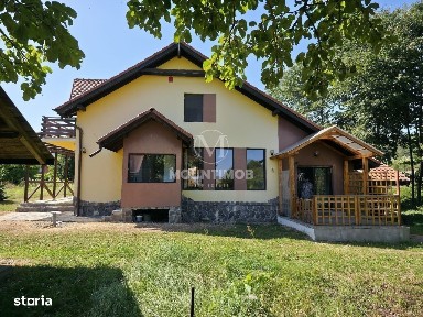 Casa de vacanta in inima padurii, 150 mp/utili, teren 1960 mp, Vulcan