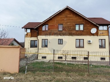 De vanzare vila langa lac la Moara Vlasiei