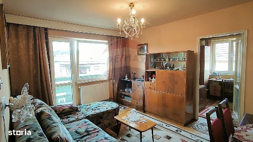 Apartament 3 camere, Centru 59000Euro, etaj 2