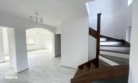 Casa tip duplex, noua, 130 mp, 4 camere, Cisnadie, COMISION 0