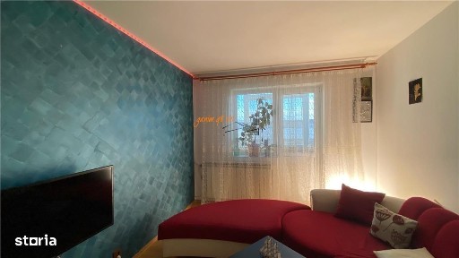 Apartament 3 camere, zona cartier Sud, 52 mp, decomandat,mobilat