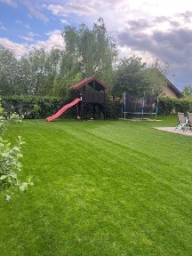 Vand casa in zona Peco cristal Hudum