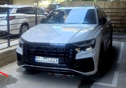 Garsonieră Ștefan Building Resort cu curte proprie