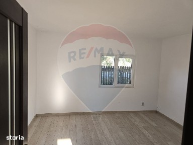 Casă noua + casa veche boiereasca renovabila