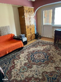 Chirie Apartament 2 cam transformat in 3, Mioveni, Piata, mobilat, Et1