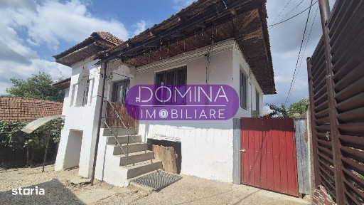 Vanzare casa traditionala situata in Bengesti-Ciocadia, strada Linia M