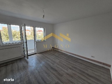 Apartament cu 4 camere de vanzare, Zona Malul Muresului/Praporgescu