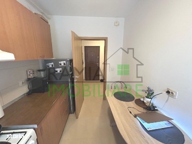 Garsoniera spatioasa, bloc 2013, acces securizat - Tractorul, Brasov