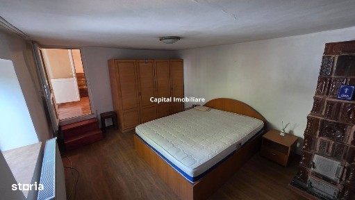 Casă + spațiu comercial la stradal, teren - 459 mp
