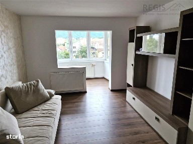 Apartament 3 camere zona Codrul Cosminului