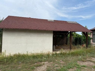 De vanzare - Casa / Spațiu comercial