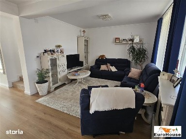 Casa insiruita - colt de vanzare in Alba Iulia