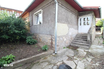Vând casă P+Pod în Hunedoara, zona Chizid-Tereza, teren 244mp